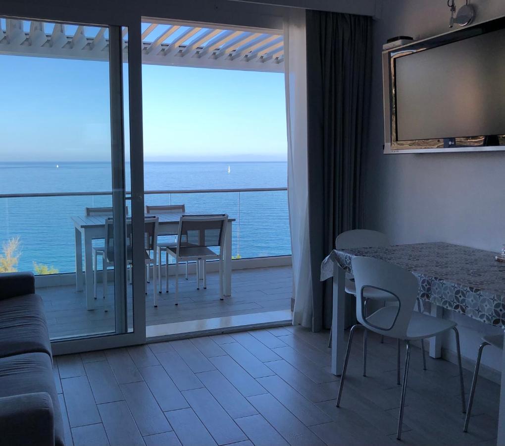 La Dolce Vita , Fronte Mare Castelsardo Buitenkant foto